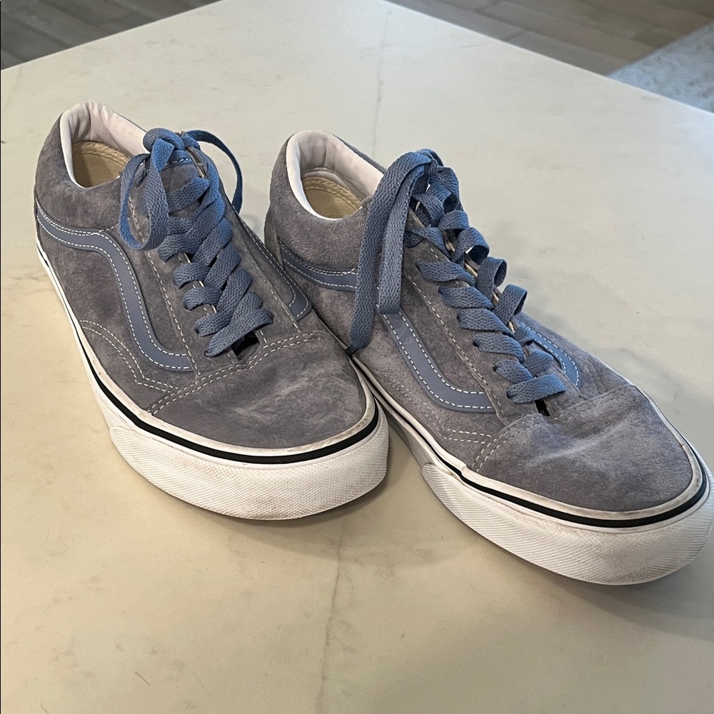 Vans Men's Gray Suede Sneakers Size M7 /WM 8.5 EUC